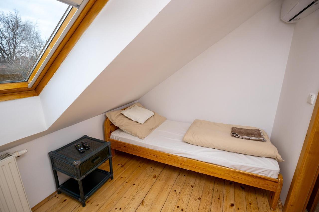 Noble'S Panzio Es Etterem Bed & Breakfast Nemesnep ภายนอก รูปภาพ
