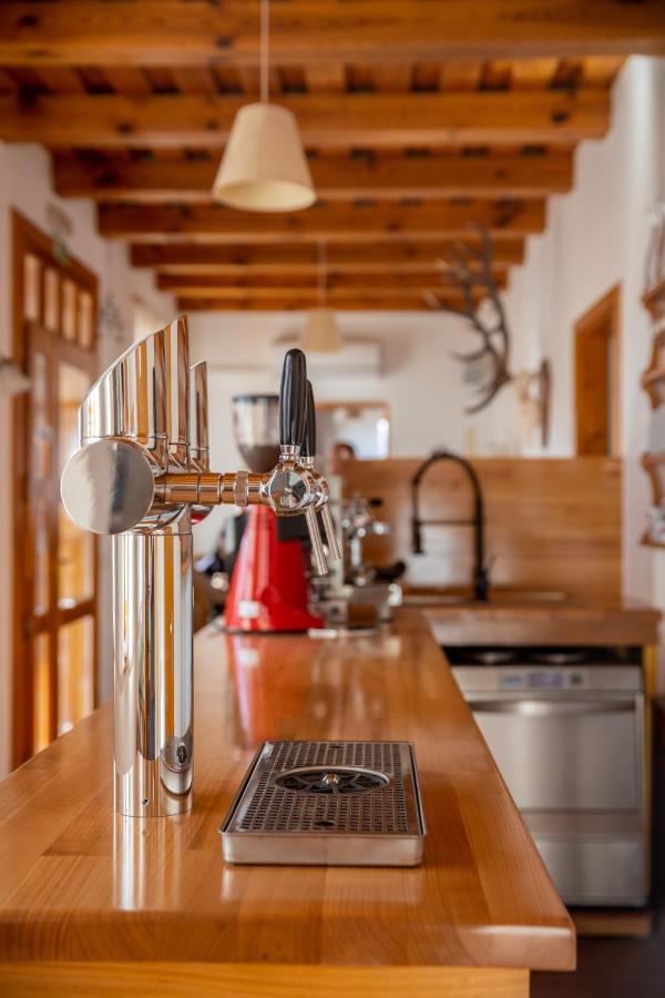 Noble'S Panzio Es Etterem Bed & Breakfast Nemesnep ภายนอก รูปภาพ